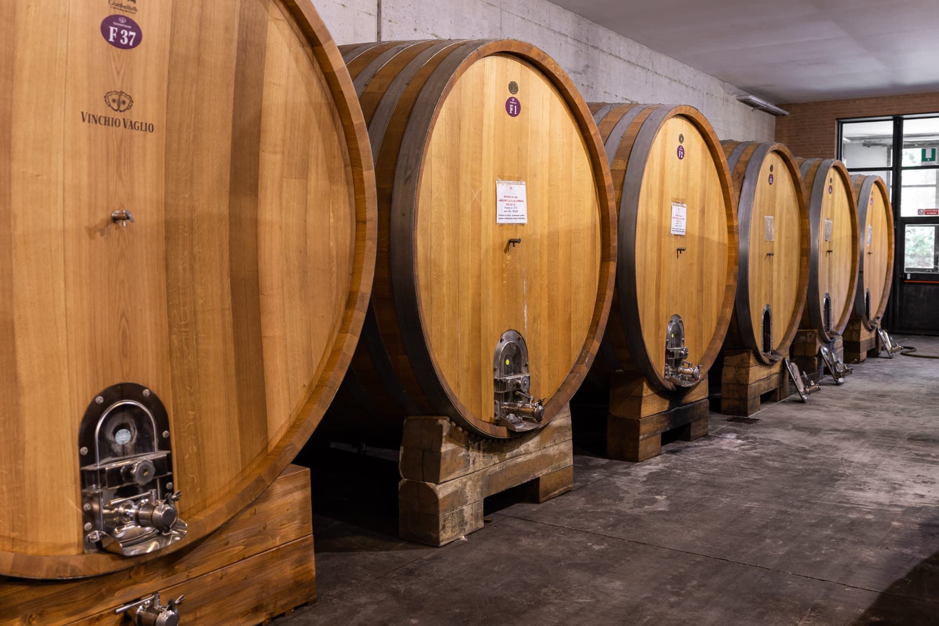 Cantina Vinchio Vaglio botti