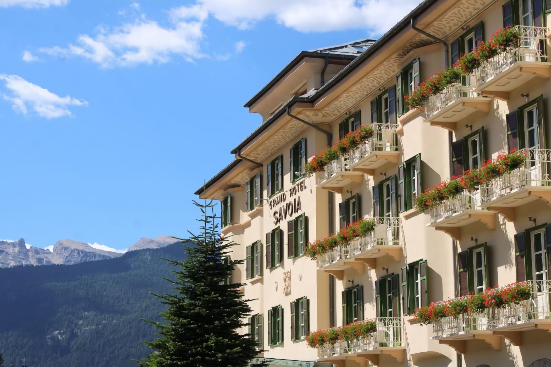 Grand Hotel Savoia facciata