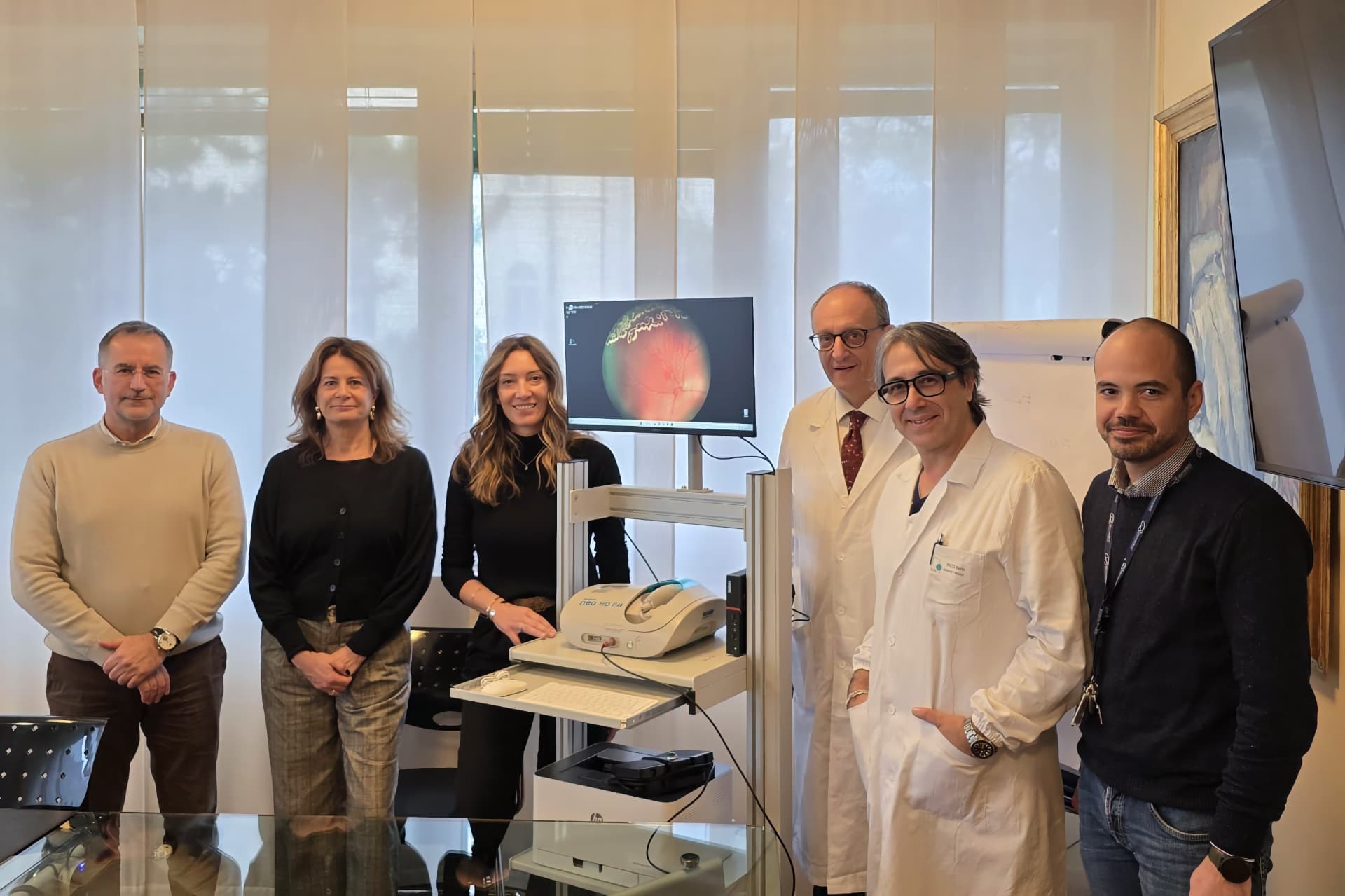 Rappresentati del Gruppo Barilla e dell’IRCCS Burlo Garofolo di Trieste con il 3Nethra-neo HD-FA