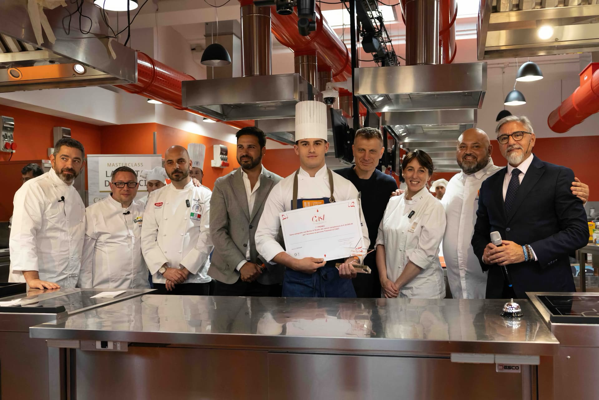 Da sx Fabrizio Rivaroli, Fabrizio Milione, Marcello Zaccaria, Cristiano Gallotta, Lorenzo Masiero, Cristian Cantaluppi, Rita Busalacchi, Giuseppe Buscicchio, Antonio Iacona - foto Ilaria Vidaletti