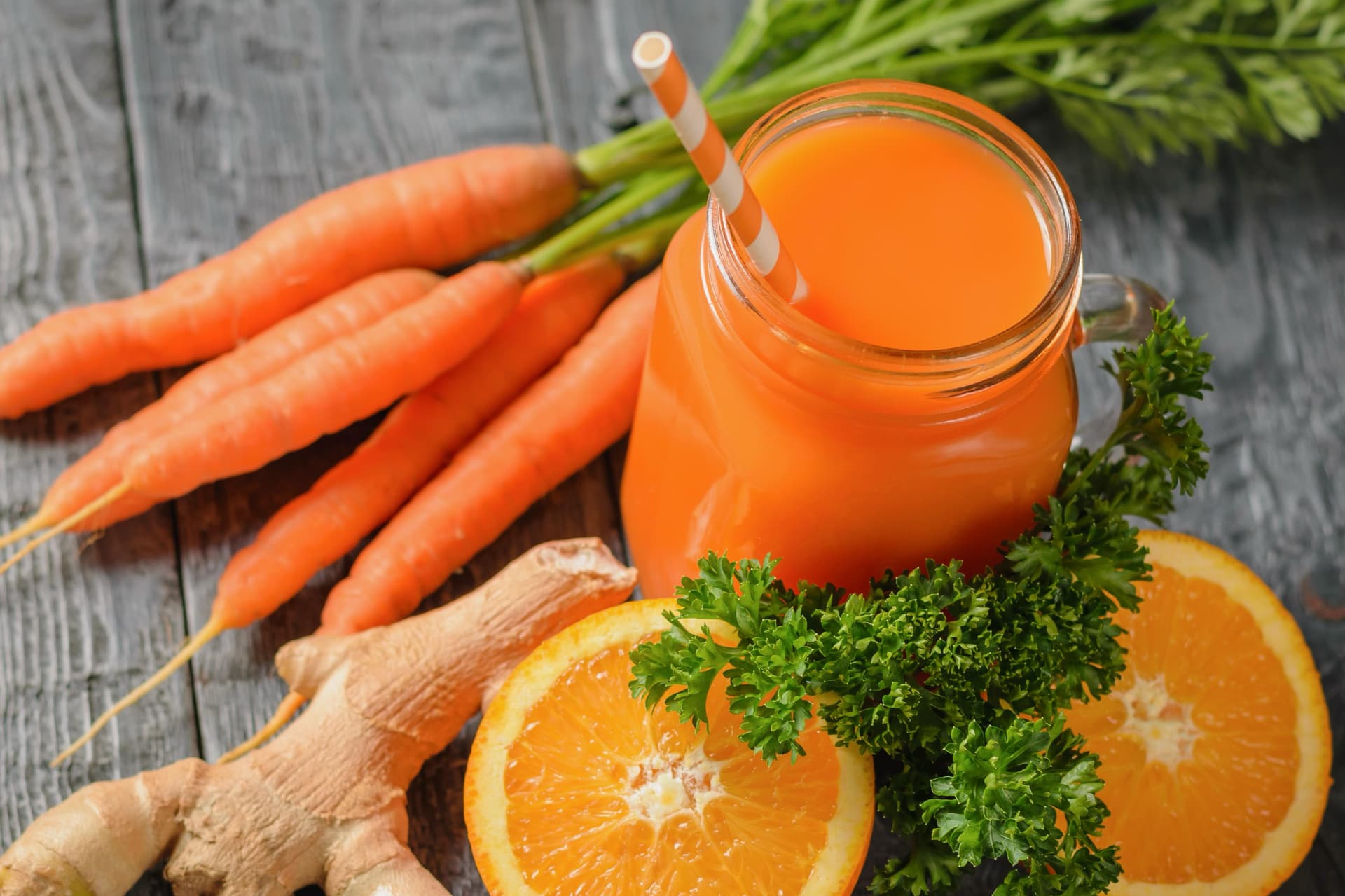 Succo di carota con arancia e zenzero
