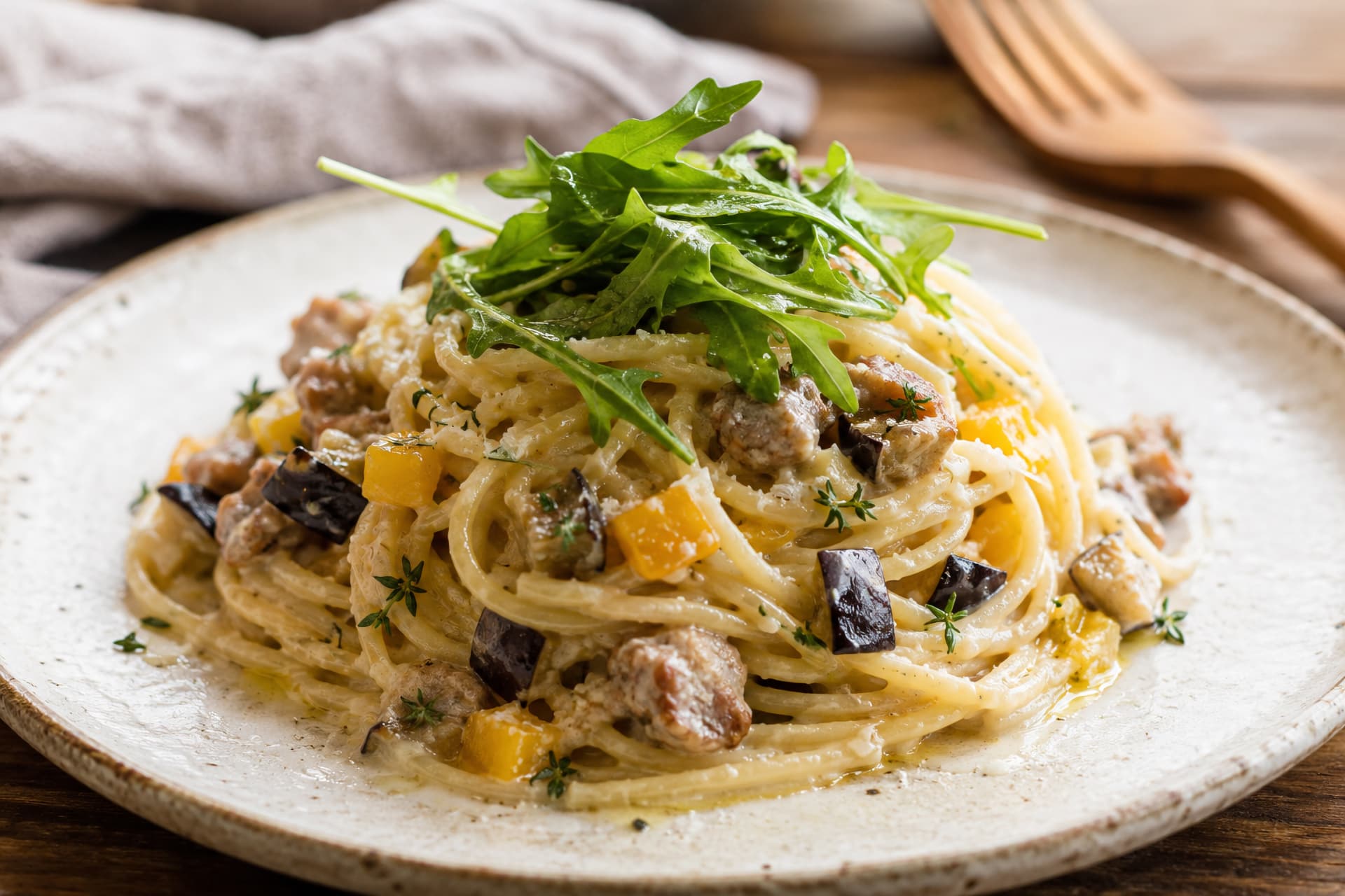 spaghetti salsiccia verdure
