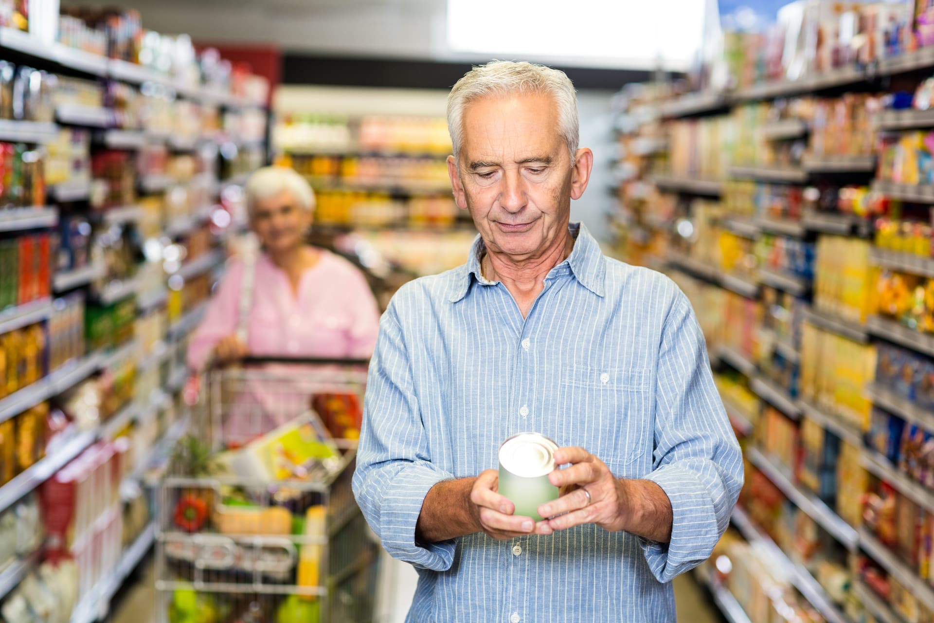 Anziani al supermercato