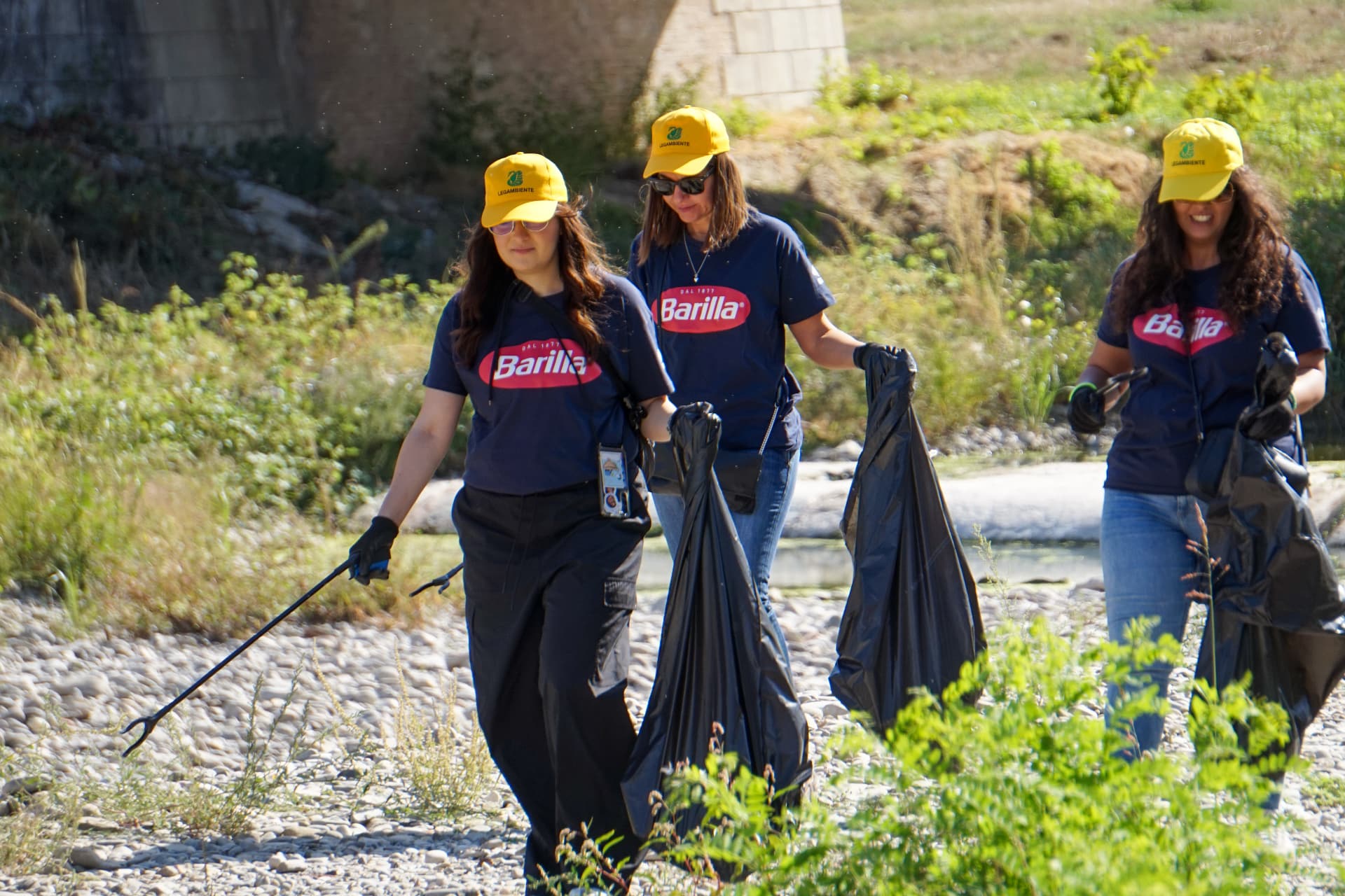 Gruppo di dipendendi Barilla in azione - foto CralBarilla