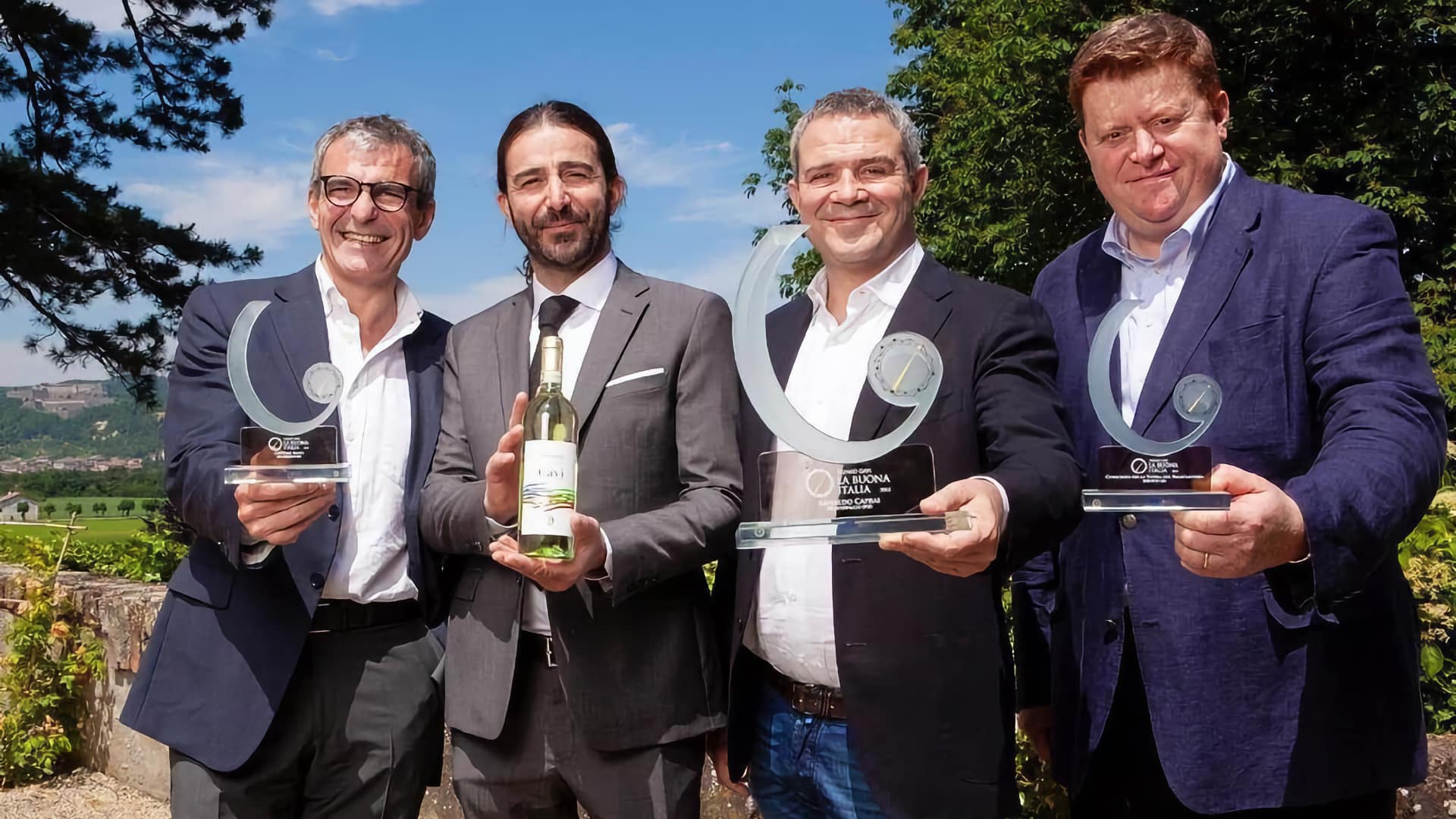 Premio la Buona Italia i premiati con il presidente del Gavi