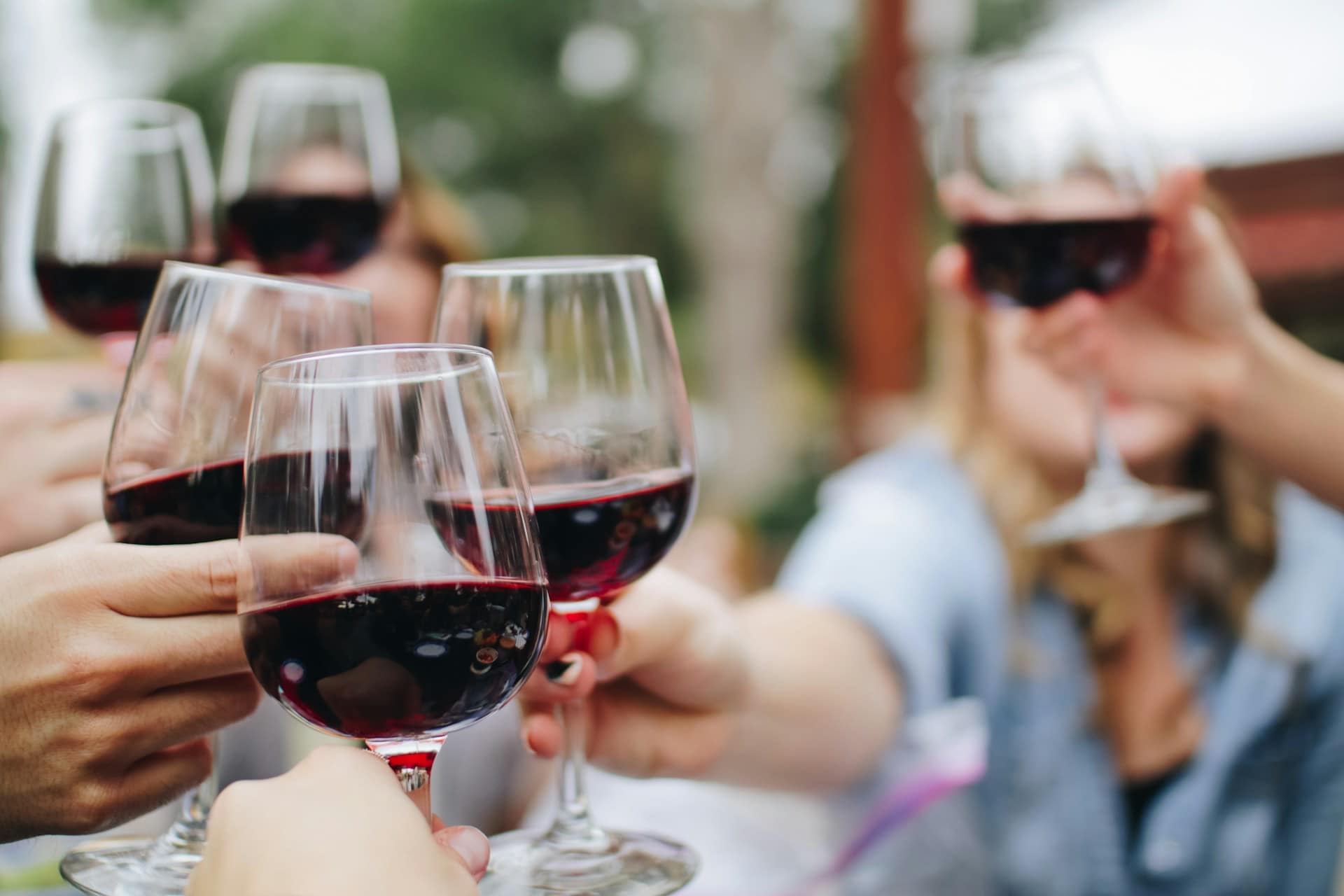 Il vino è sempre meno bevuto