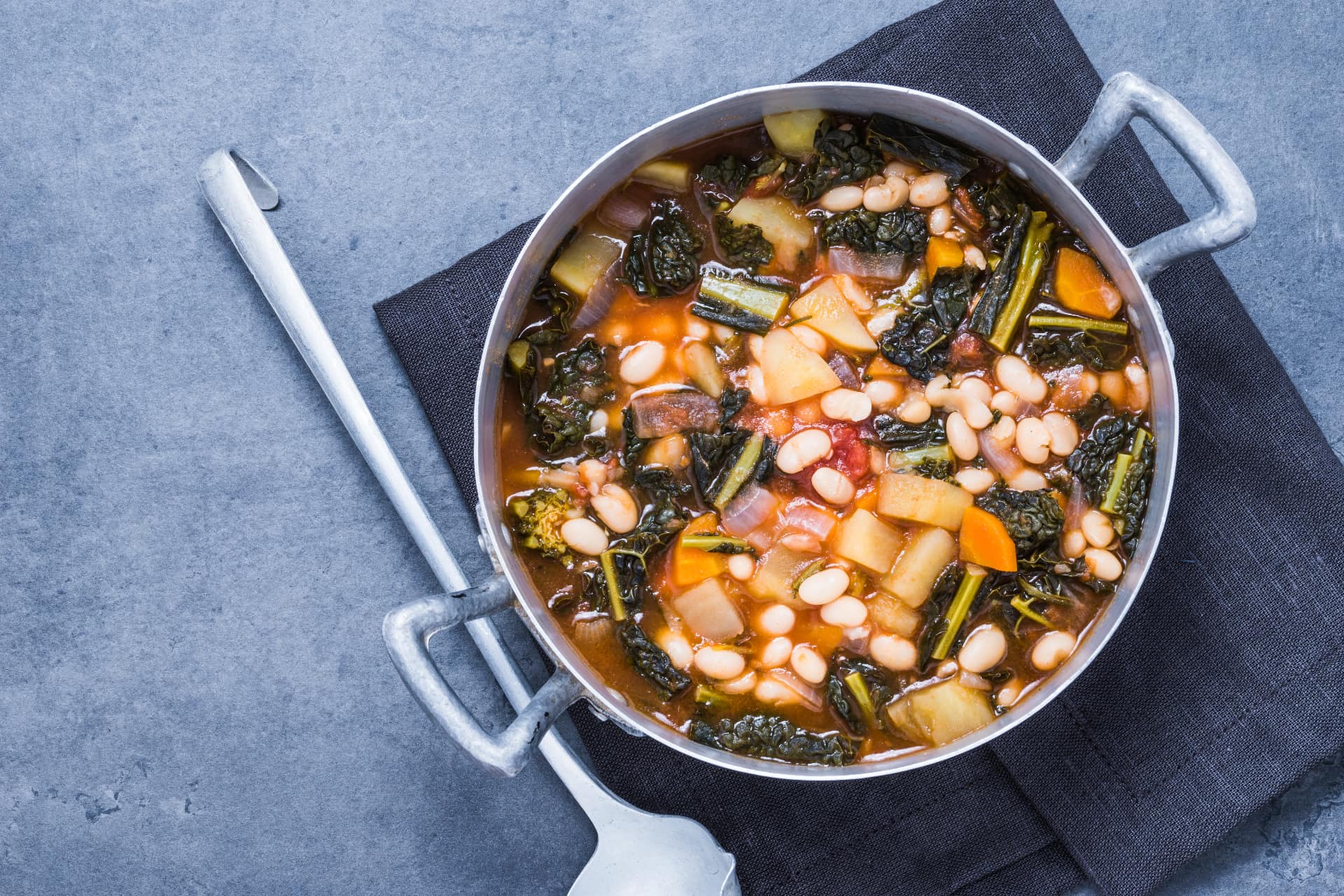 Ribollita zuppa ricca di fibre