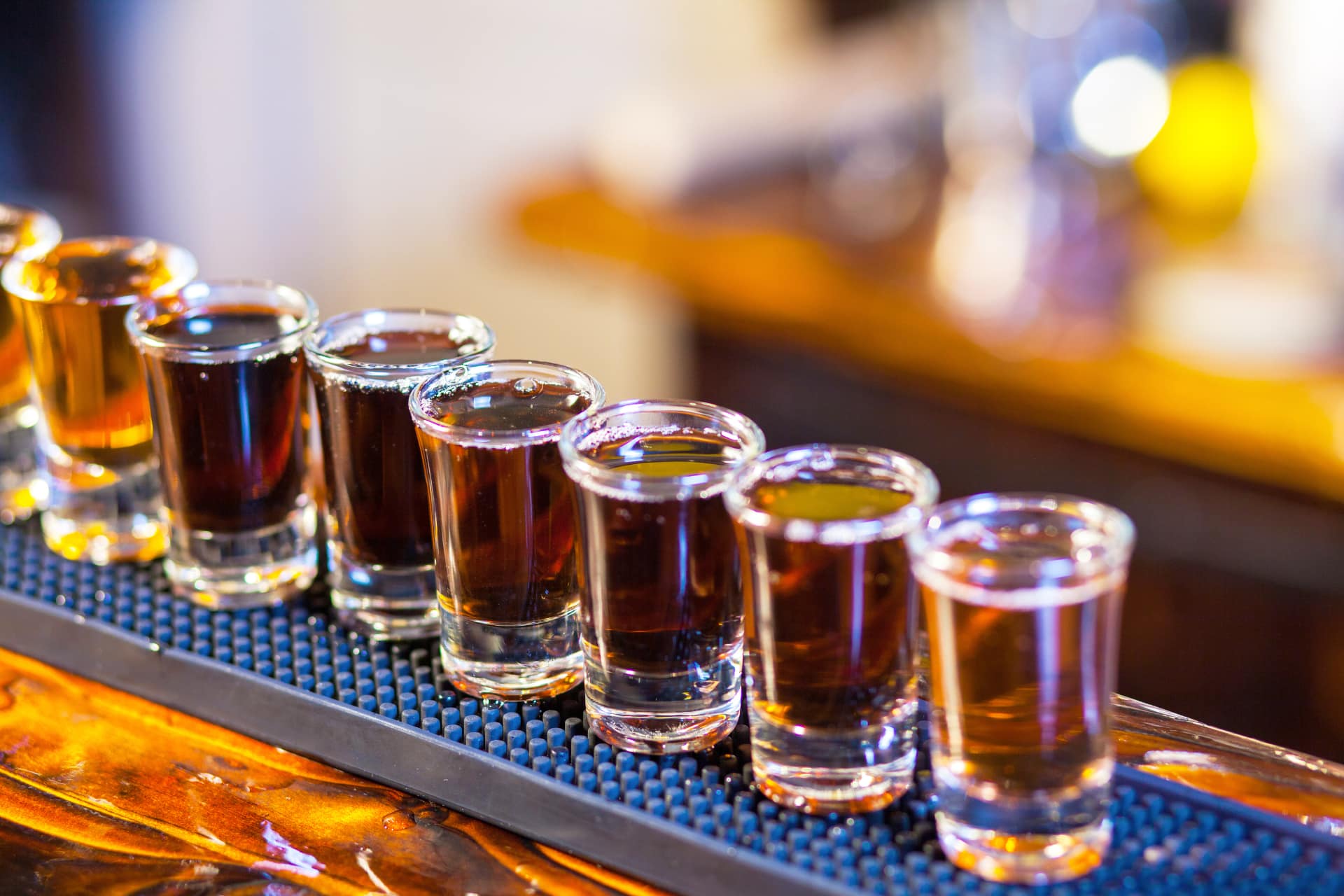 Troppi minori praticano il binge drinking